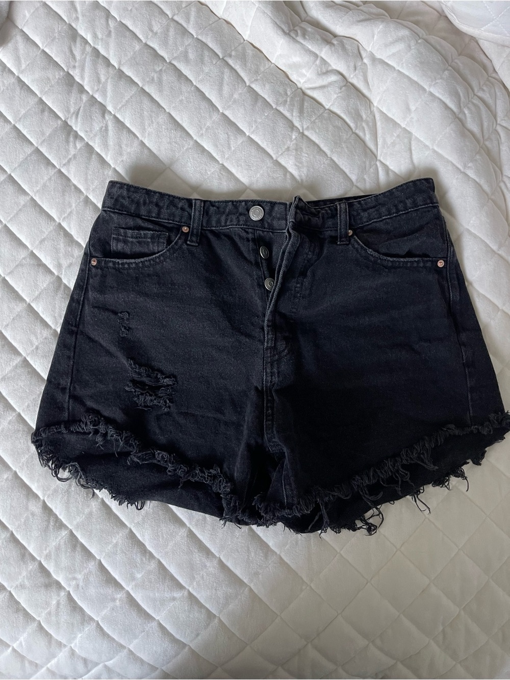 Wild Fable High-Rise Black Distressed Denim Shorts Women size 6